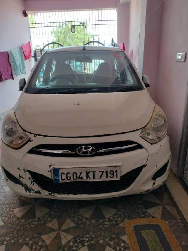 https://images10.gaadi.com/usedgaadi-sellcar/UsedCar/e573a168a/6bdc5e66-8644-43a5-bde4-0d3693dfe392.jpg?imwidth=6400