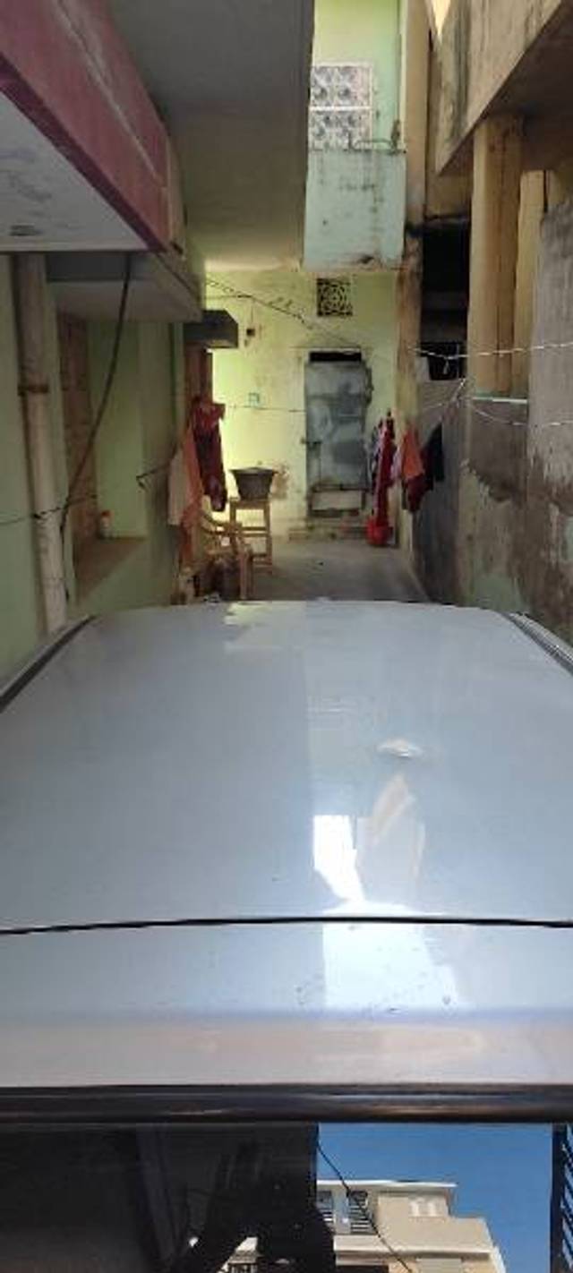 https://images10.gaadi.com/usedgaadi-sellcar/UsedCar/e573b4f7a/982a7fd7-0c24-4785-b8e7-96c316ea3e51.jpg?imwidth=6402
