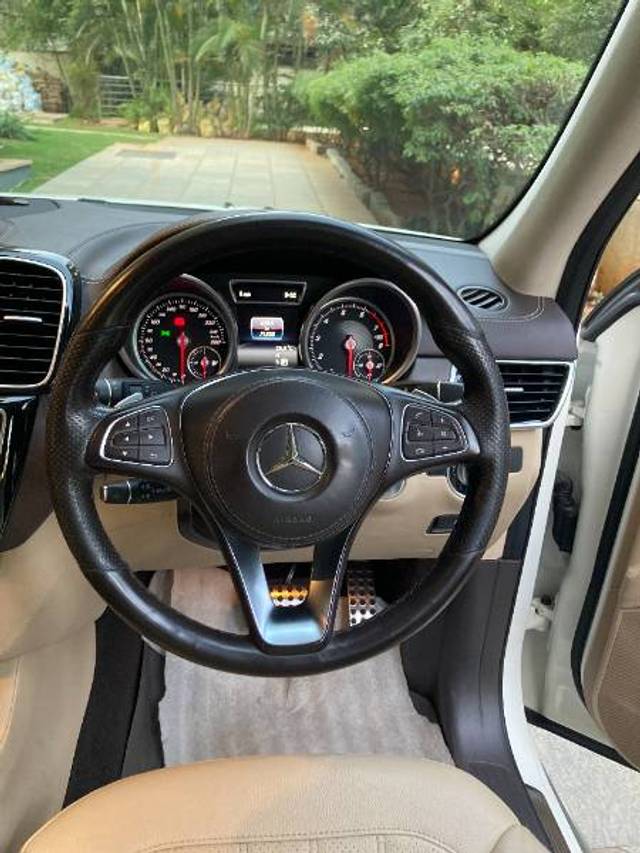 https://images10.gaadi.com/usedgaadi-sellcar/UsedCar/e573c063a/61eff910-b6df-45e0-b47c-09c56a2d45c1.jpg?imwidth=6402
