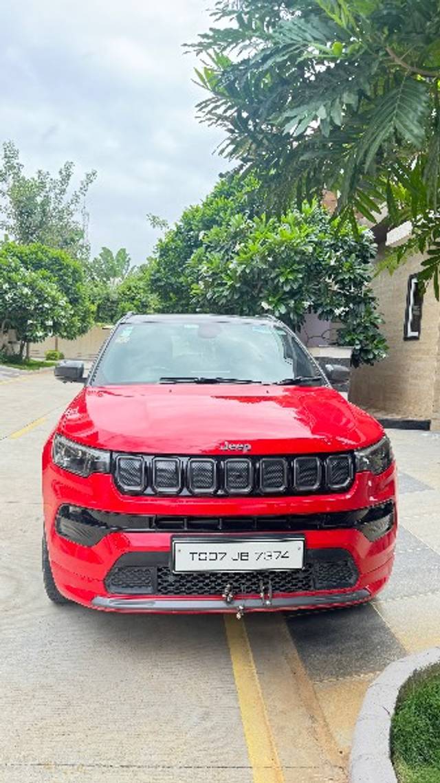 https://images10.gaadi.com/usedgaadi-sellcar/UsedCar/e573c6c8a/49700c9b-1e84-47fb-b493-2c6bf4b413c8.jpeg?imwidth=6400
