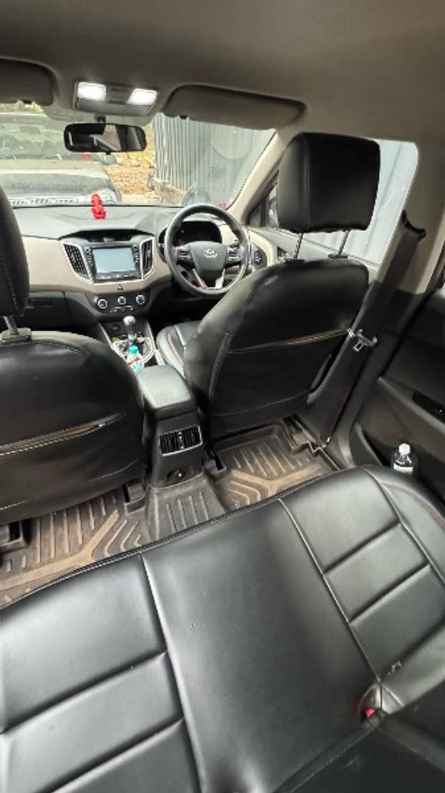 https://images10.gaadi.com/usedgaadi-sellcar/UsedCar/e573d601a/a9dc775f-6894-40f7-b1bc-a642d723ab35.jpg?imwidth=6401