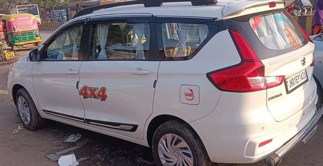 https://images10.gaadi.com/usedgaadi-sellcar/UsedCar/e5740e0aa/bf0fa185-4dba-47d4-ad25-b6581da68dc6.jpg?imwidth=6401