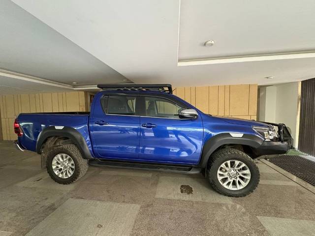 https://images10.gaadi.com/usedgaadi-sellcar/UsedCar/e5742f01a/2e7fc8db-d661-4ec6-bedb-d4eddb75a3ff.jpeg?imwidth=6401