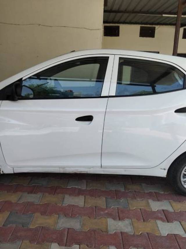 https://images10.gaadi.com/usedgaadi-sellcar/UsedCar/e5748130a/3ee52a9a-ae09-449a-b4f4-fef8bb428648.jpg?imwidth=6401