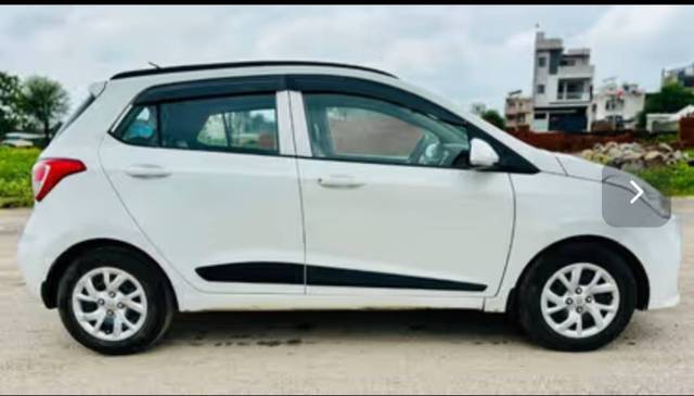 https://images10.gaadi.com/usedgaadi-sellcar/UsedCar/e5749999a/bcc6bf70-dc80-433d-a8de-742252fe8667.jpg?imwidth=6401