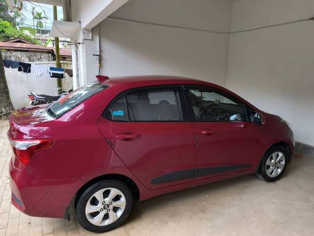 https://images10.gaadi.com/usedgaadi-sellcar/UsedCar/e5753d59a/96cd569e-70e7-40f4-9e00-3963aab071df.jpeg?imwidth=6402