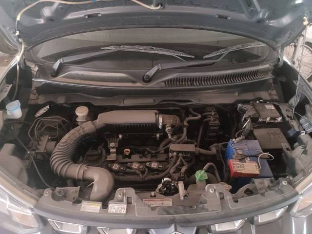https://images10.gaadi.com/usedgaadi-sellcar/UsedCar/e5763fc5a/ca631baa-b7d3-49d8-bcbf-451170661225.jpg?imwidth=6402