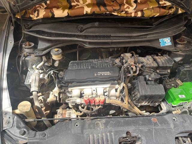 https://images10.gaadi.com/usedgaadi-sellcar/UsedCar/e5771622a/5d1270ae-4b17-4cec-96ad-161bc62ab77b.jpeg?imwidth=6401