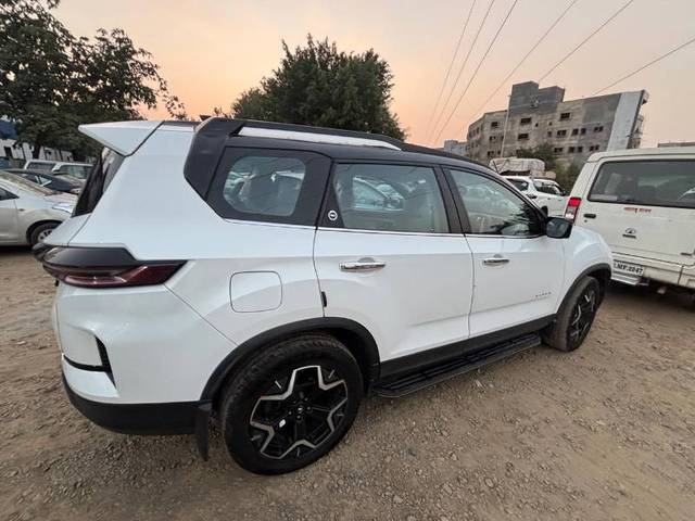 https://images10.gaadi.com/usedgaadi-sellcar/UsedCar/e577d609a/bdf424fd-d333-4c95-bda0-10dbb02d1718.jpg?imwidth=6401