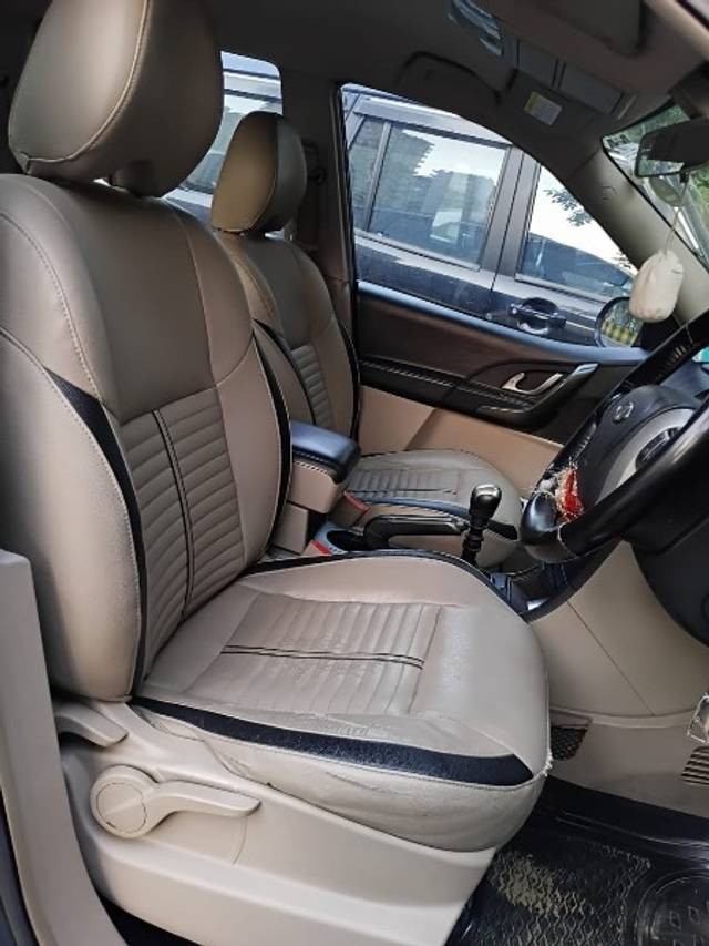 https://images10.gaadi.com/usedgaadi-sellcar/UsedCar/e5781b51a/7c2c4785-16f8-4c74-a602-5a2a7d5368af.jpeg?imwidth=6401