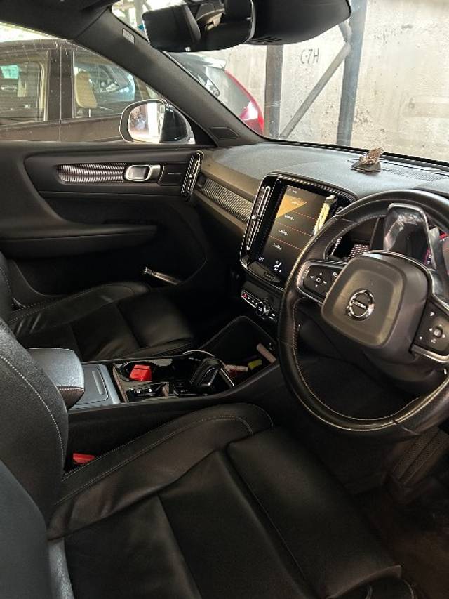 https://images10.gaadi.com/usedgaadi-sellcar/UsedCar/e5785962a/6470d271-6f29-4c4b-b488-ab149dda4272.jpeg?imwidth=6402