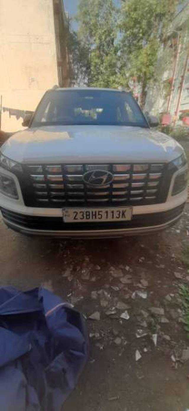 https://images10.gaadi.com/usedgaadi-sellcar/UsedCar/e5785d61a/3e2e46cb-0c57-43f1-9181-ab1b4fa5902b.jpg?imwidth=6400