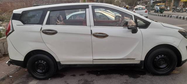 https://images10.gaadi.com/usedgaadi-sellcar/UsedCar/e5788c06a/2adfcb33-4071-4e75-827a-462ff2782f37.jpg?imwidth=6401