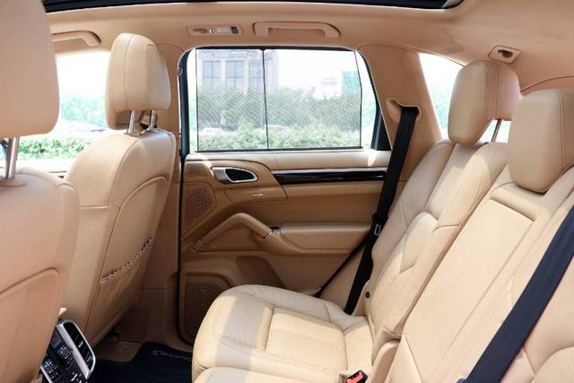 https://images10.gaadi.com/usedgaadi-sellcar/UsedCar/e578bac0a/e2caabf8-dcc4-45fa-8bac-e10a07a4710b.JPG?imwidth=6401