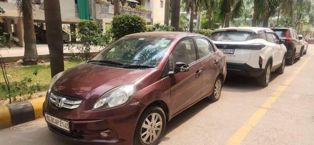 https://images10.gaadi.com/usedgaadi-sellcar/UsedCar/e578f802a/aa0dfb64-7cb9-4942-b741-a1d306c3da7a.jpg?imwidth=6400