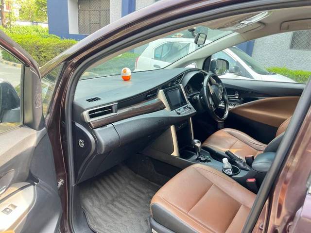 https://images10.gaadi.com/usedgaadi-sellcar/UsedCar/e579db26a/049cdc5d-4660-4766-ad05-95b56dd18e67.jpg?imwidth=6402