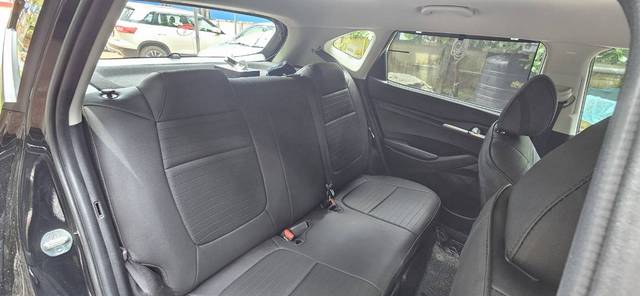 https://images10.gaadi.com/usedgaadi-sellcar/UsedCar/e57b1758a/b1c6da53-634e-4a60-9c1f-df8396192886.jpg?imwidth=6402