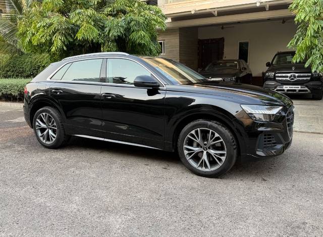 https://images10.gaadi.com/usedgaadi-sellcar/UsedCar/e57bab5fa/59953866-b06a-42ef-866a-fbac44529c18.jpeg?imwidth=6400