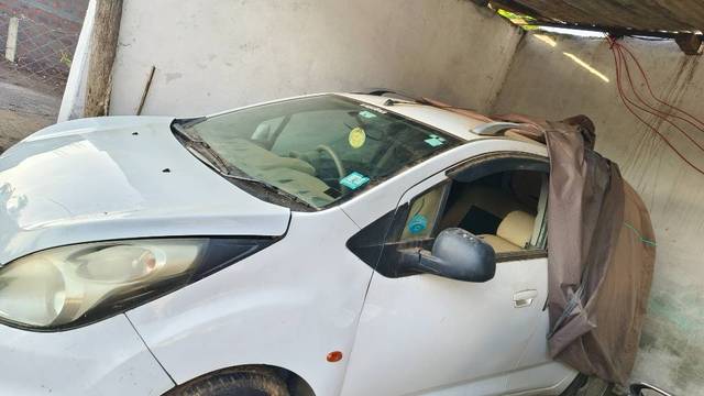https://images10.gaadi.com/usedgaadi-sellcar/UsedCar/e57bd407a/7c02edaf-5a35-4147-85f3-20d71f788910.jpg?imwidth=6401