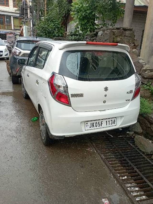 https://images10.gaadi.com/usedgaadi-sellcar/UsedCar/e57c025ea/c52e466f-a979-4c1a-b6cd-feadd9b5d7c9.jpg?imwidth=6401