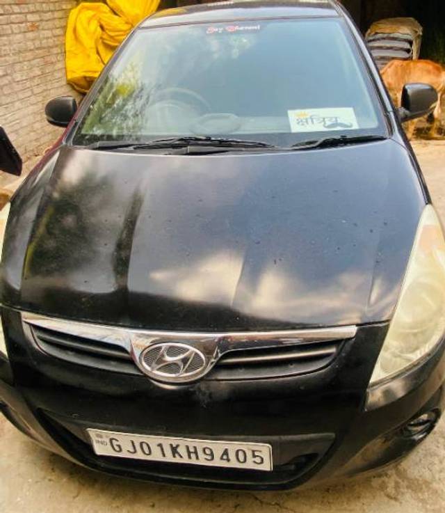 https://images10.gaadi.com/usedgaadi-sellcar/UsedCar/e57c66bda/fd43ebdd-51c6-4fc3-969f-96740495729e.jpg?imwidth=6400