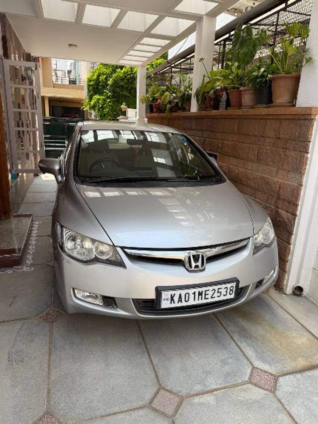 https://images10.gaadi.com/usedgaadi-sellcar/UsedCar/e57cad43a/cc09d5ee-31bf-45e4-8737-c770c2b79f87.jpeg?imwidth=6402