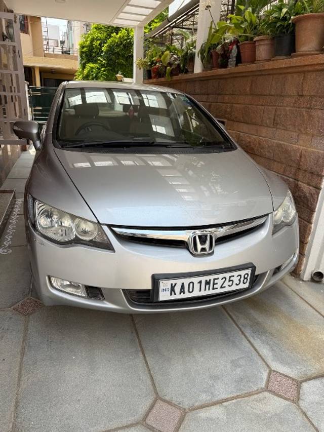 https://images10.gaadi.com/usedgaadi-sellcar/UsedCar/e57cad43a/d695e97d-beda-4223-9e40-bb073ace75ab.jpeg?imwidth=6400