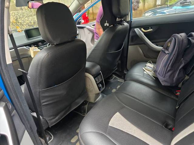 https://images10.gaadi.com/usedgaadi-sellcar/UsedCar/e57ccb20a/58325c38-3400-427a-b032-ced834c41a61.jpg?imwidth=6402