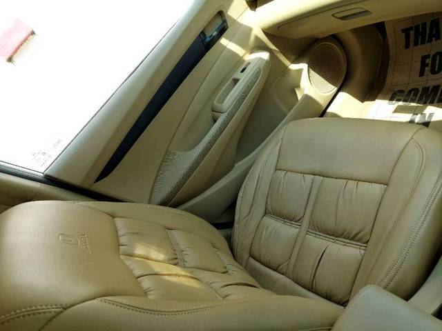 https://images10.gaadi.com/usedgaadi-sellcar/UsedCar/e57cf685a/33144f28-0f7b-45e6-958a-5f775db33d53.jpg?imwidth=6402