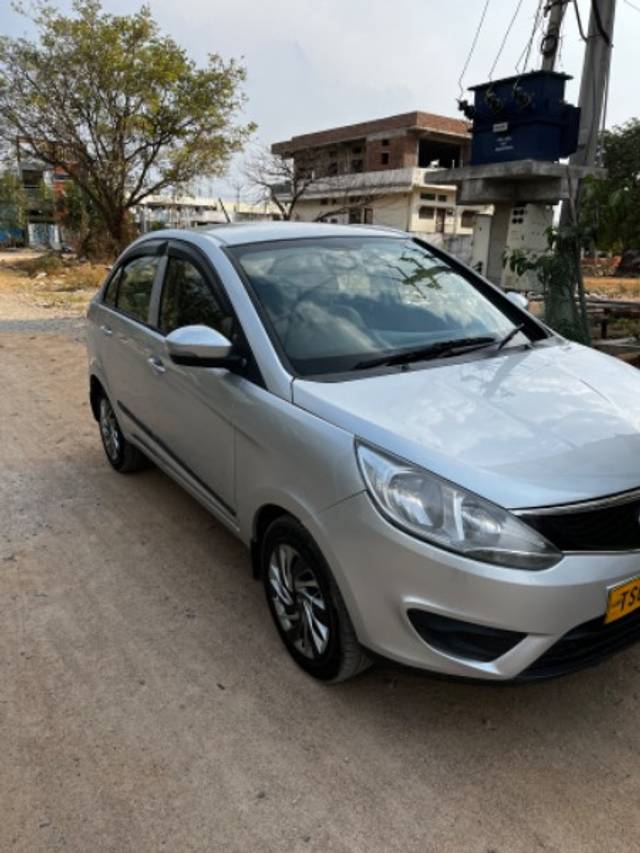 https://images10.gaadi.com/usedgaadi-sellcar/UsedCar/e57d7af4a/c08074e3-5203-47e8-9120-0c09002c0328.jpeg?imwidth=6400