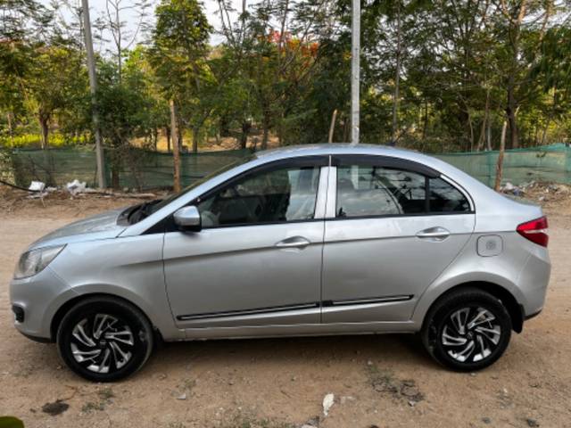https://images10.gaadi.com/usedgaadi-sellcar/UsedCar/e57d7af4a/ceb7ecf2-a746-4946-895c-6db09de3246e.jpeg?imwidth=6402