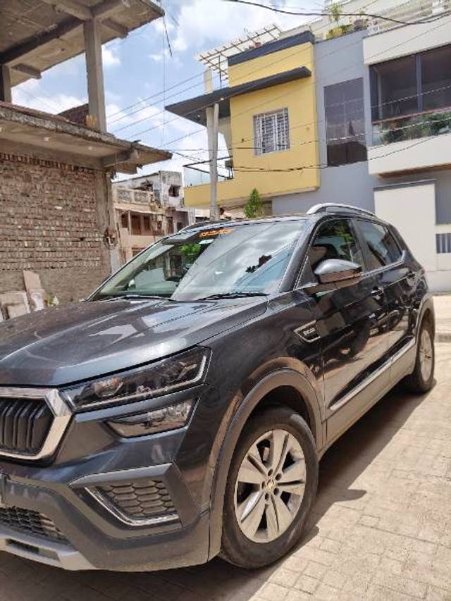 https://images10.gaadi.com/usedgaadi-sellcar/UsedCar/e57e1b80a/0b277059-e1db-459c-9cff-b571be3eb144.jpg?imwidth=6402