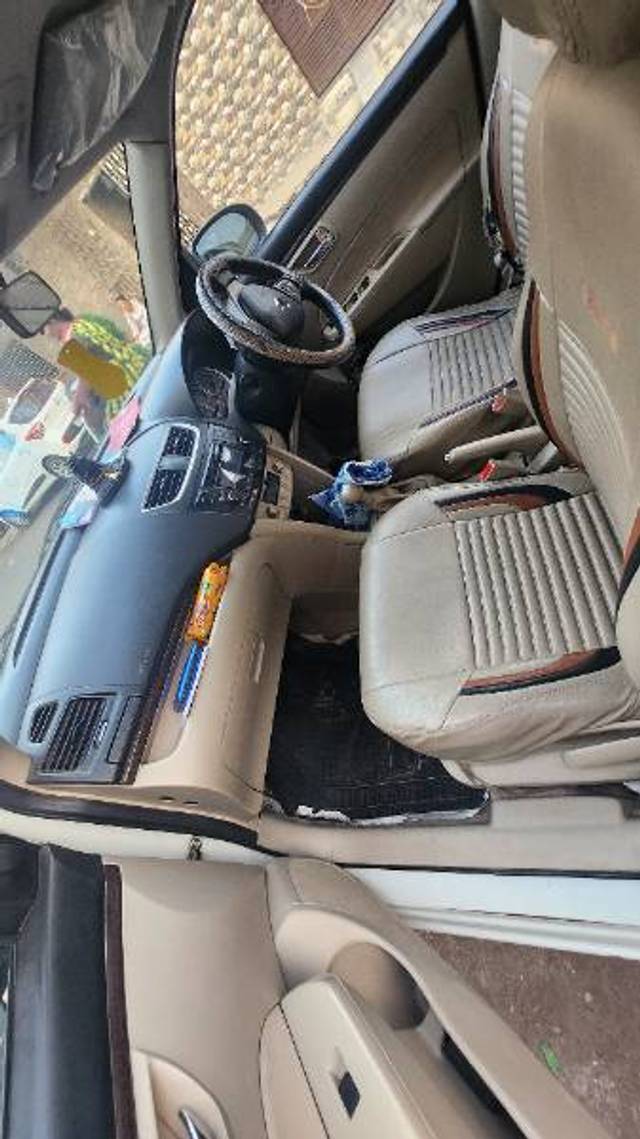 https://images10.gaadi.com/usedgaadi-sellcar/UsedCar/e57e2be7a/64a1921b-f067-4332-943f-32efa47d7b68.jpg?imwidth=6402