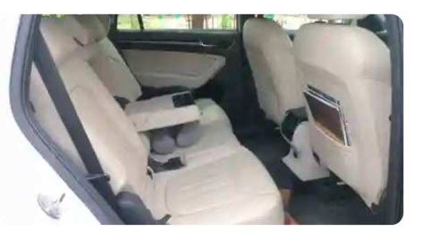 https://images10.gaadi.com/usedgaadi-sellcar/UsedCar/e57e2c0aa/f3bbff49-a610-4248-afec-9c57468e188f.jpeg?imwidth=6402