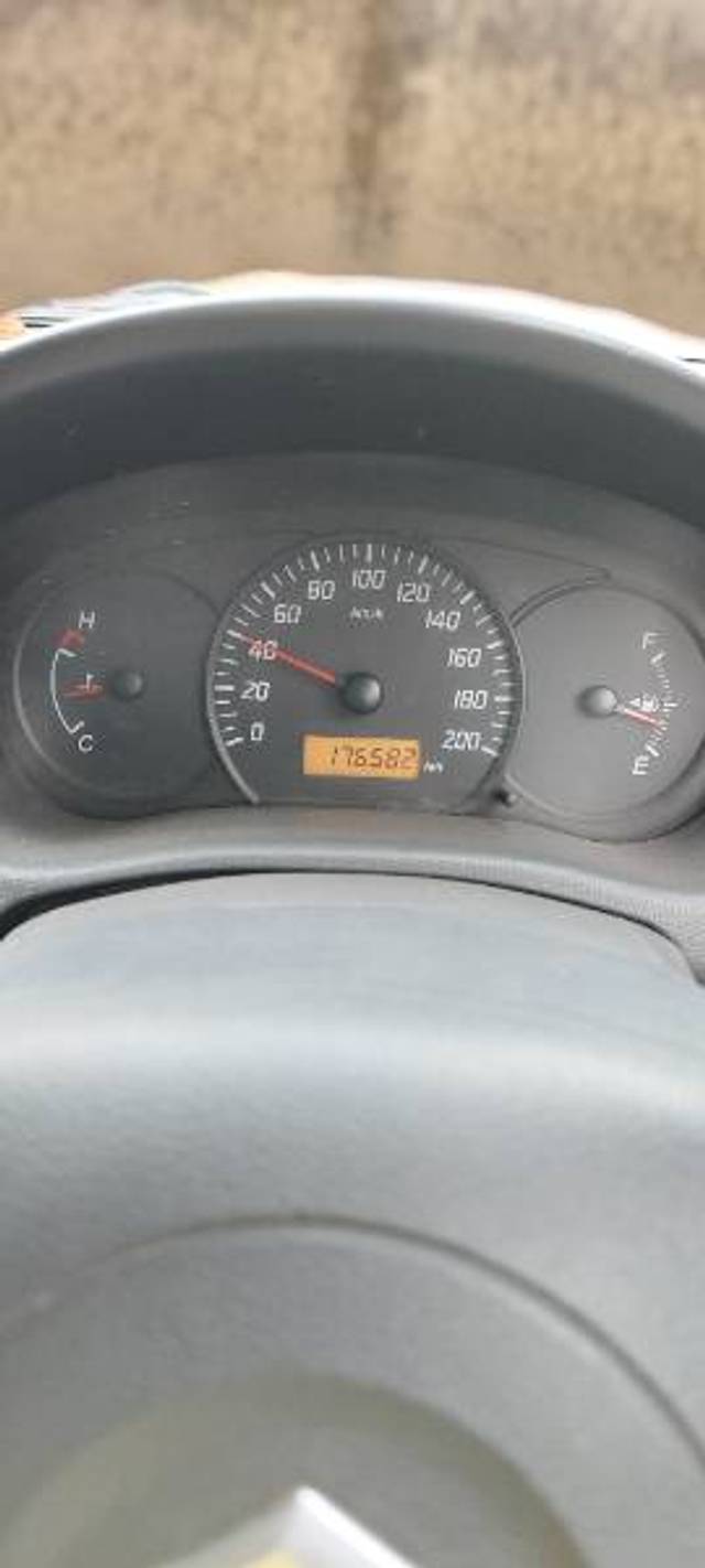 https://images10.gaadi.com/usedgaadi-sellcar/UsedCar/e57e3cefa/0b5fffad-c3ea-48e5-80be-6adc14450a2d.jpg?imwidth=6402