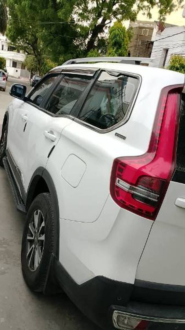 https://images10.gaadi.com/usedgaadi-sellcar/UsedCar/e57e733aa/13920d76-bd51-4d47-95f0-2832927c9213.jpg?imwidth=6401