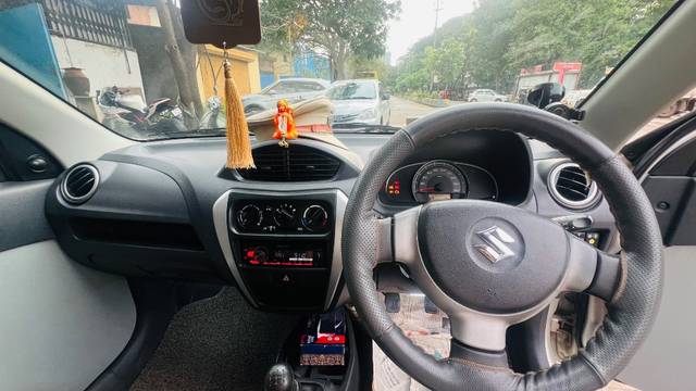 https://images10.gaadi.com/usedgaadi-sellcar/UsedCar/e57e82d0a/76ddbd21-07d6-42ce-86c8-b5bff0144869.jpeg?imwidth=6402