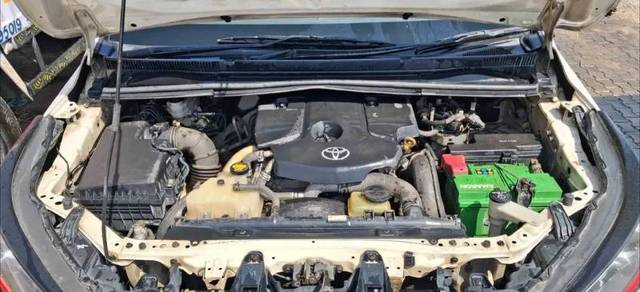 https://images10.gaadi.com/usedgaadi-sellcar/UsedCar/e57ea214a/c1c3f5b7-04fc-42bf-b8c5-3553df6b454f.jpg?imwidth=6402