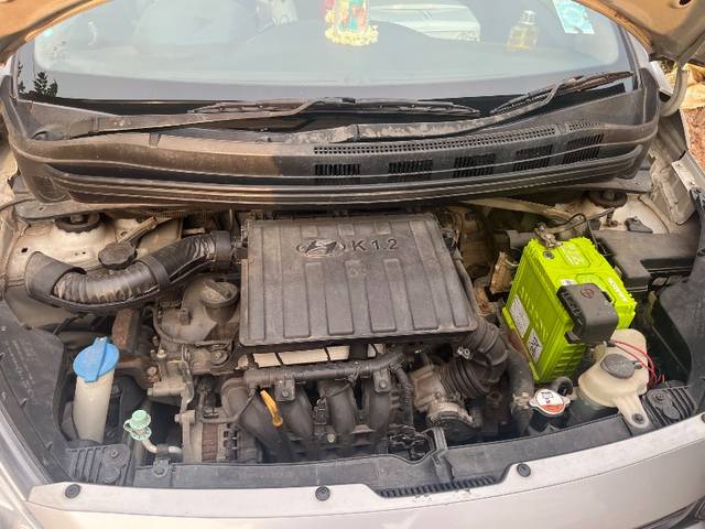 https://images10.gaadi.com/usedgaadi-sellcar/UsedCar/e57f37d4a/c1425e04-0c72-4acc-9f48-88d590ab55e1.jpeg?imwidth=6401