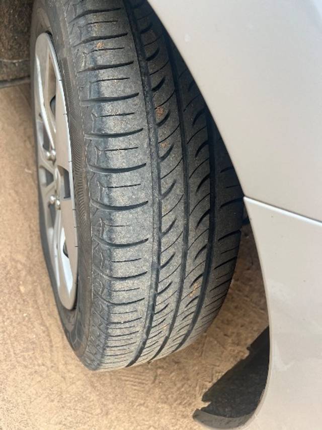 https://images10.gaadi.com/usedgaadi-sellcar/UsedCar/e57f37d4a/dd3affc1-1f19-410a-94bb-34051966dbc4.jpeg?imwidth=6402