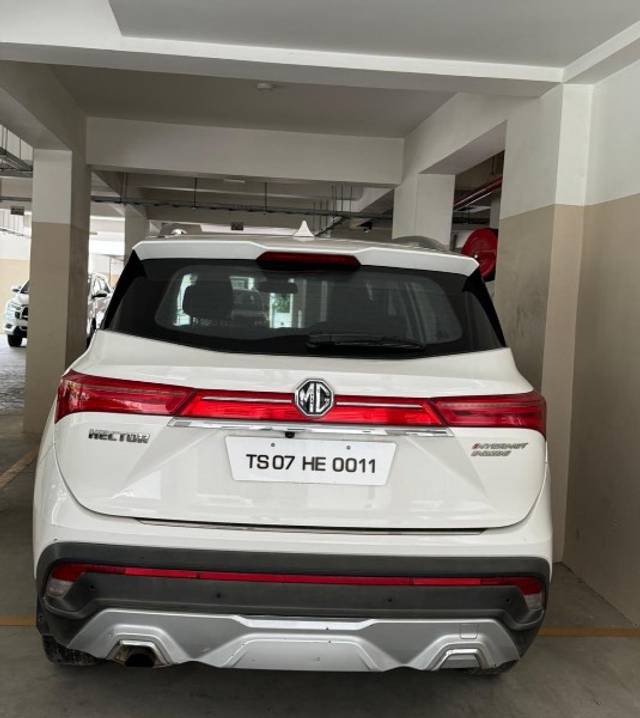 https://images10.gaadi.com/usedgaadi-sellcar/UsedCar/e57f536ca/b10be0bf-3056-4042-891a-3808e6ea5a61.jpeg?imwidth=6402
