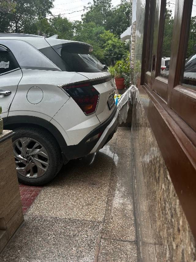 https://images10.gaadi.com/usedgaadi-sellcar/UsedCar/e57f74a2a/e1facb8f-94e8-4ea9-a049-3bd9a192b18f.jpeg?imwidth=6401