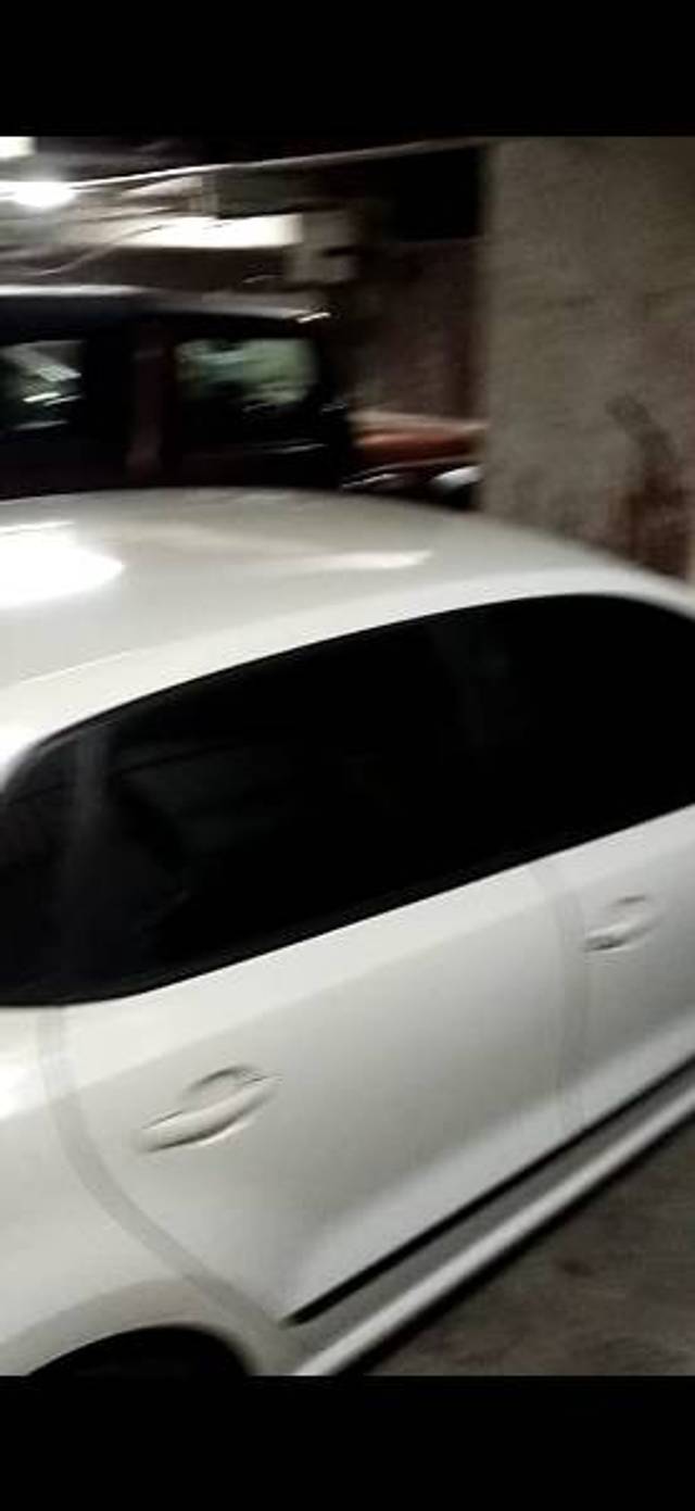 https://images10.gaadi.com/usedgaadi-sellcar/UsedCar/e57f8fe6a/fcfaf076-74d0-4583-91c1-c3c780d5695c.jpg?imwidth=6401