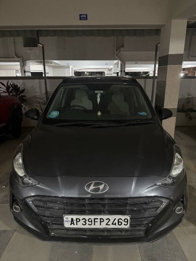 https://images10.gaadi.com/usedgaadi-sellcar/UsedCar/e57fc7ffa/b0e1f42d-e91f-4aee-b379-5b68e923d163.jpeg?imwidth=6400
