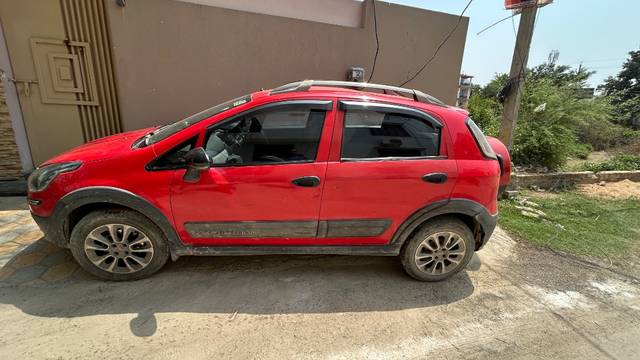 https://images10.gaadi.com/usedgaadi-sellcar/UsedCar/e5806ffba/db245670-c324-4c77-87ea-5d98510d50a9.jpeg?imwidth=6402