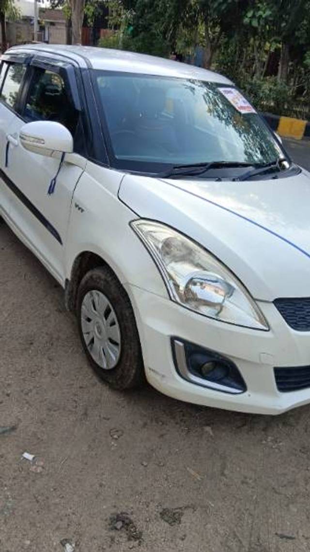 https://images10.gaadi.com/usedgaadi-sellcar/UsedCar/e5809f32a/fa36652b-7019-4bd8-8ef7-6d689aa72af1.jpg?imwidth=6401