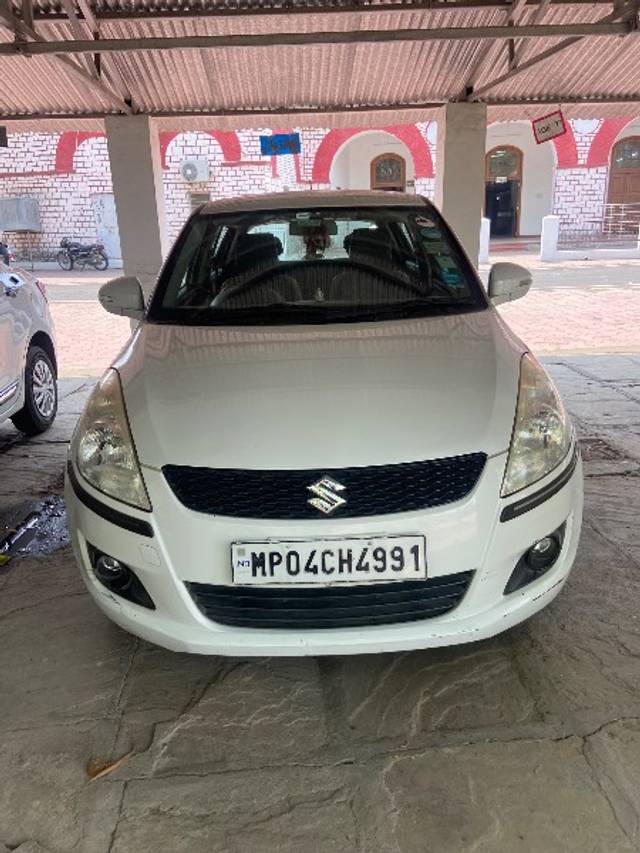 https://images10.gaadi.com/usedgaadi-sellcar/UsedCar/e580b24fa/e66fbe3f-bd02-4e8d-b091-e7d19d85d8ad.jpeg?imwidth=6400