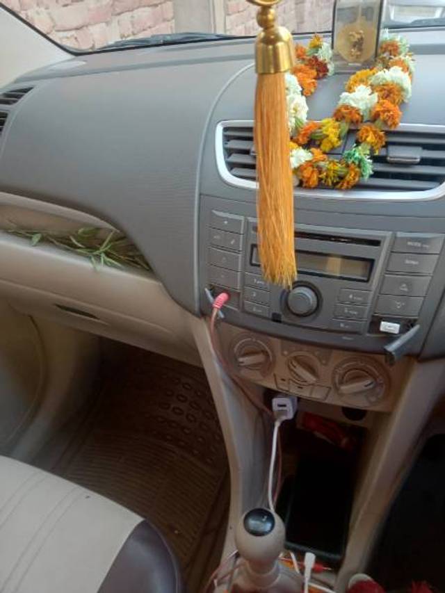 https://images10.gaadi.com/usedgaadi-sellcar/UsedCar/e580bd67a/b56d6910-34d1-471e-ba75-2ce4e734f406.jpg?imwidth=6402
