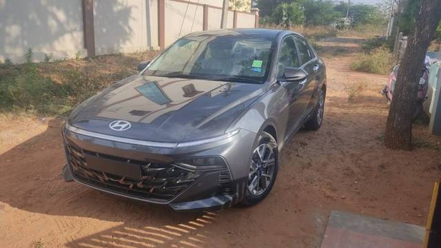 https://images10.gaadi.com/usedgaadi-sellcar/UsedCar/e580c300a/1371ce3e-1e4d-4e96-a9ad-7c6271ec860a.jpg?imwidth=6400