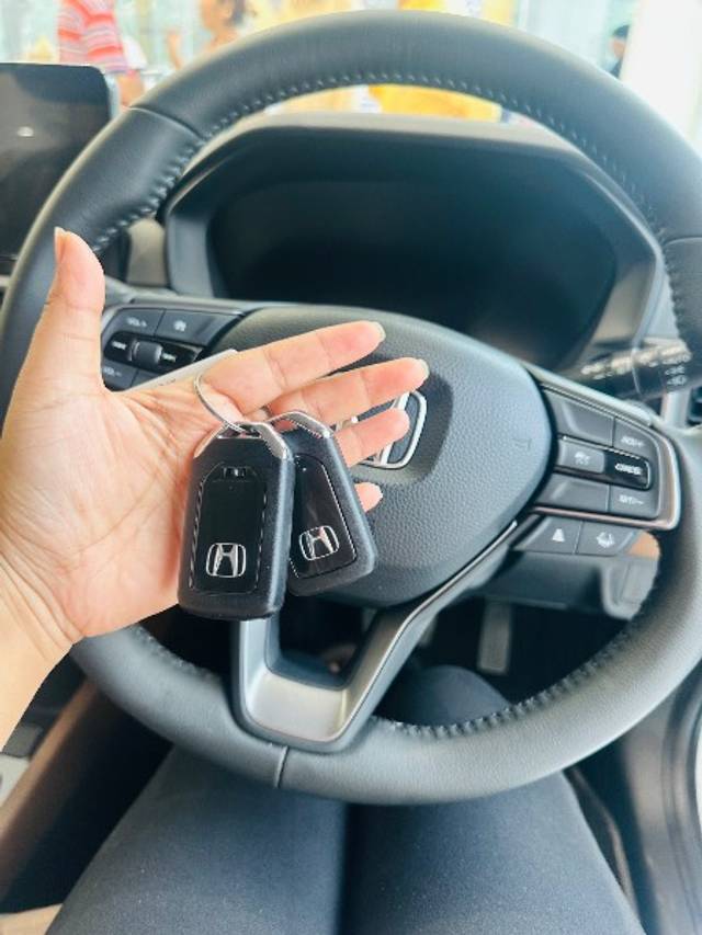 https://images10.gaadi.com/usedgaadi-sellcar/UsedCar/e580d8f7a/73a77f94-bcef-4a69-834f-014bb9a4b31b.jpeg?imwidth=6401